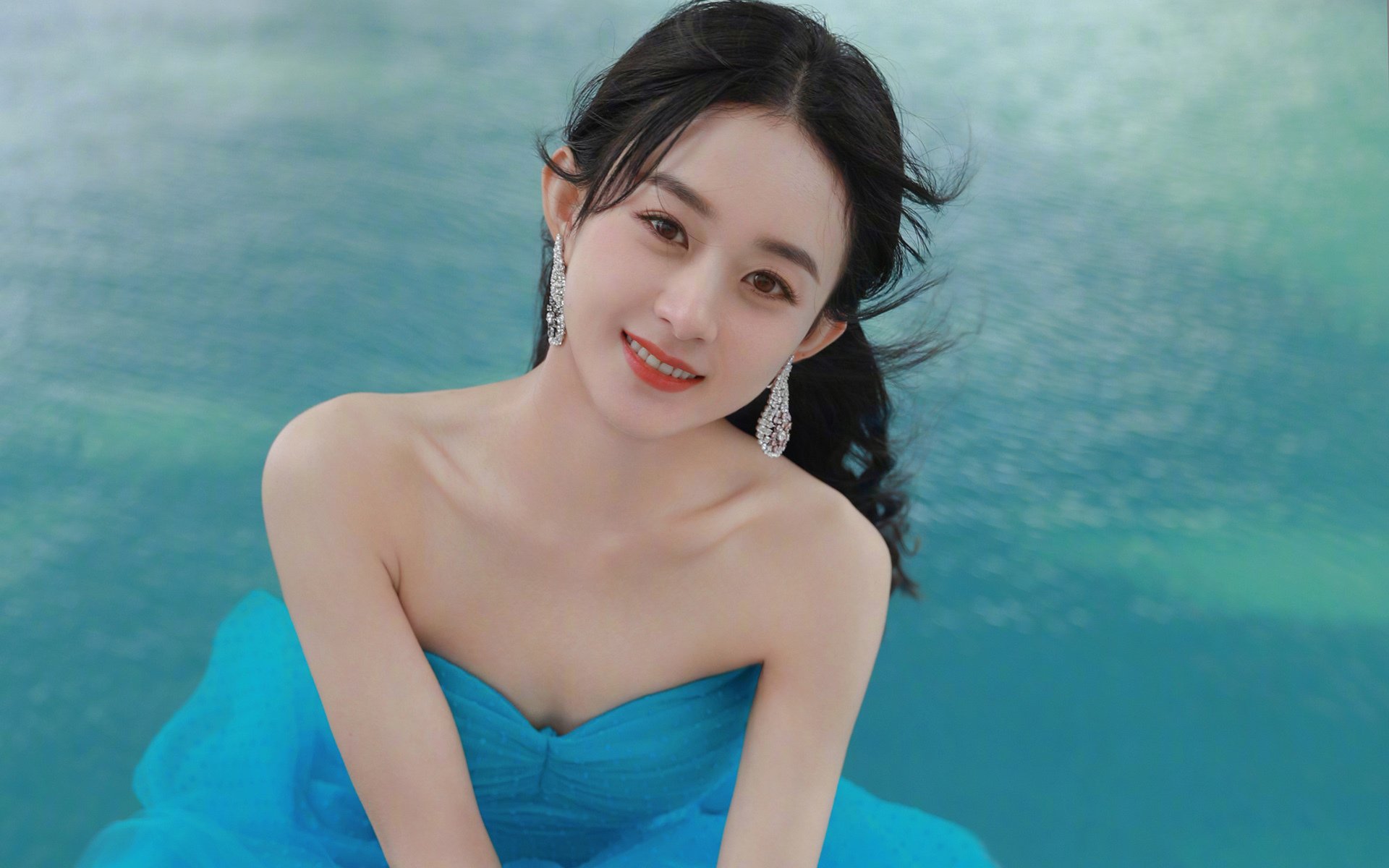 罗德里一触即发，红魔险境逢生他从嘘声中站起来，无名之辈罗德里用沉默完成致命一击